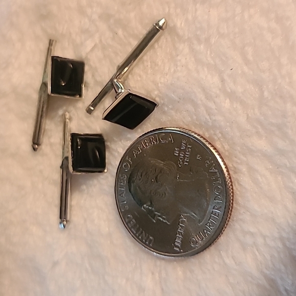 Vintage cufflinks silver tone with faux black stone - Picture 4 of 5